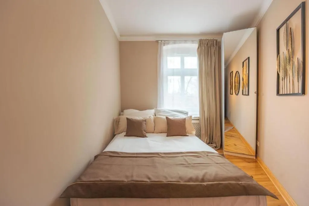 Lux Central Apartment Berlin 0*,