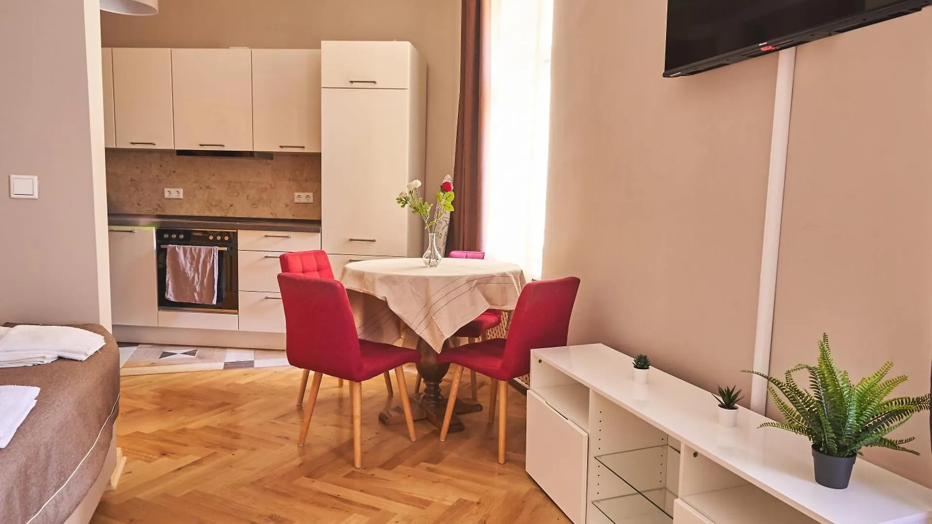 Lux Central Apartment Berlin 0*,