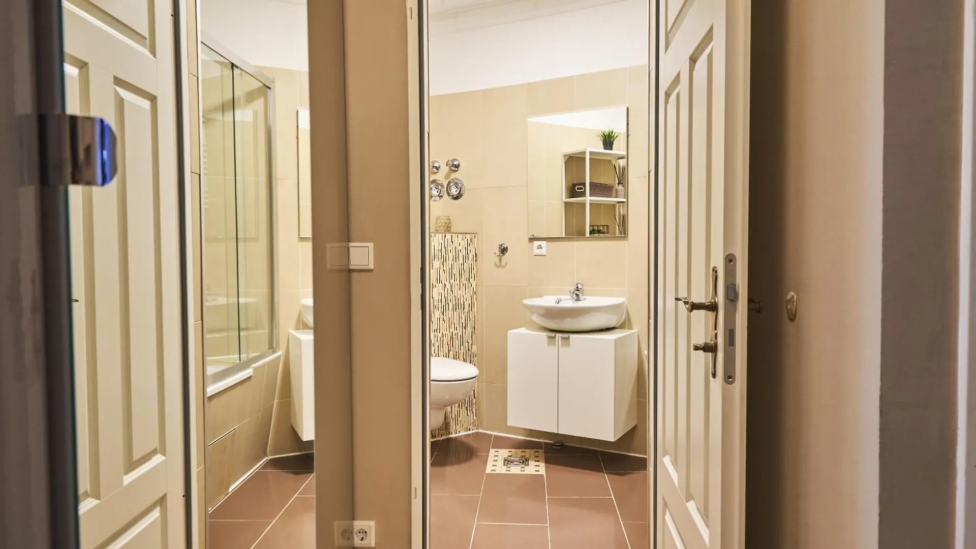 Lux Central Apartment Berlin