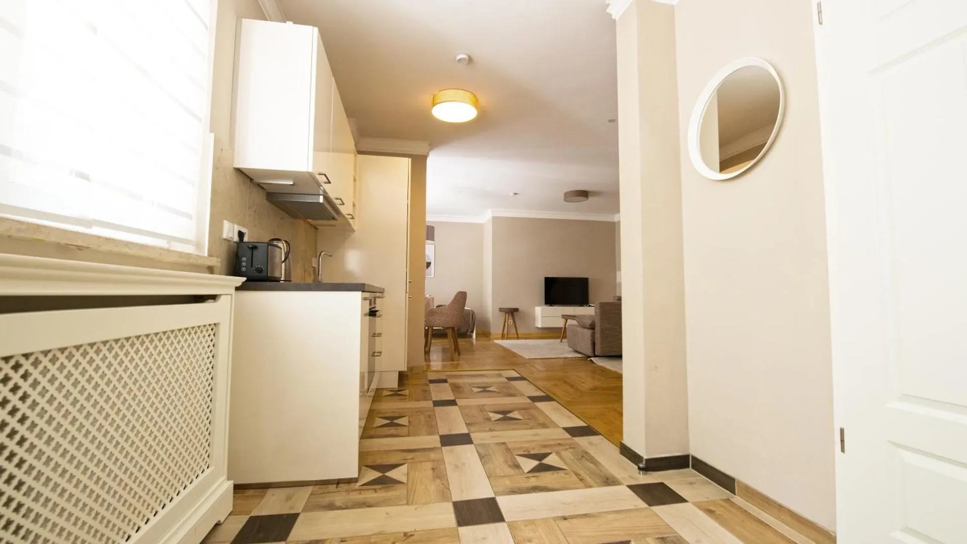 Lux Central Apartment Berlin 0*,