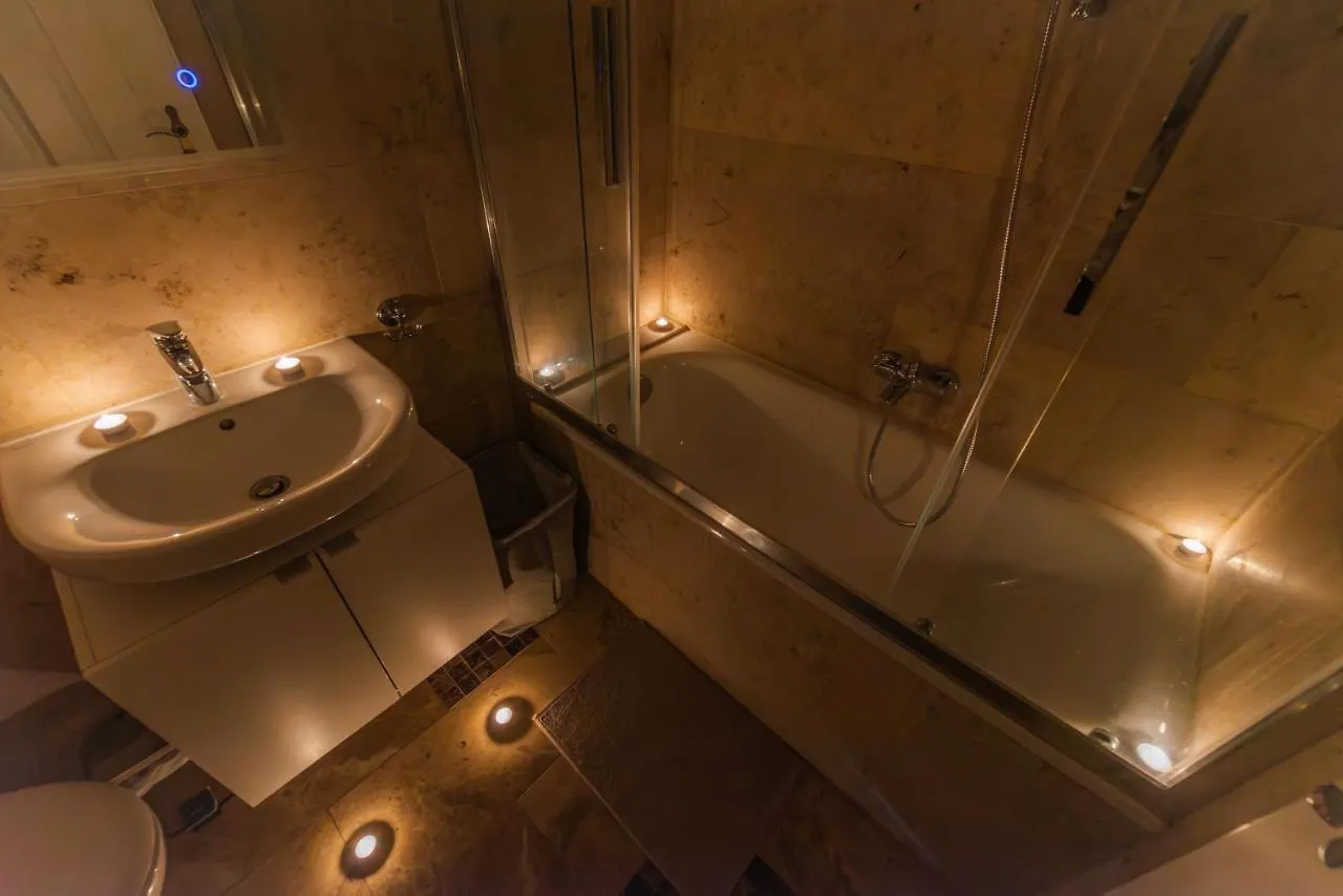 Lux Central Apartment Berlin Germany